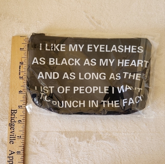 "I Like My Eyelashes As Black As..." Make Up Cosmetic Bag Zipper Pouch - Picture 5 of 5